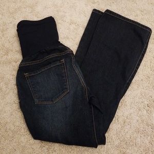 Maternity jeans. Petite.